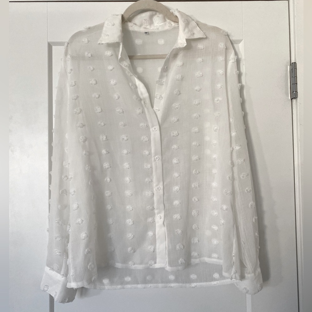 White long sleeve button up blouse